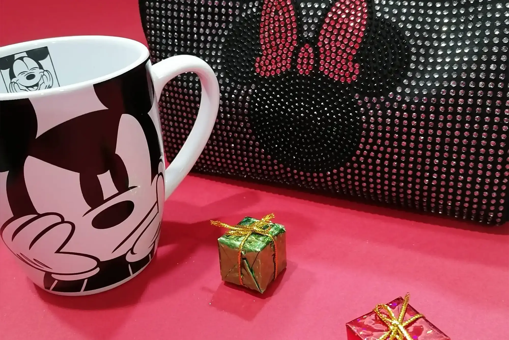 100% Papel - Papelaria, Artigos de Presente, artigo de escritório em Portalegre caneca personalizada e estojo